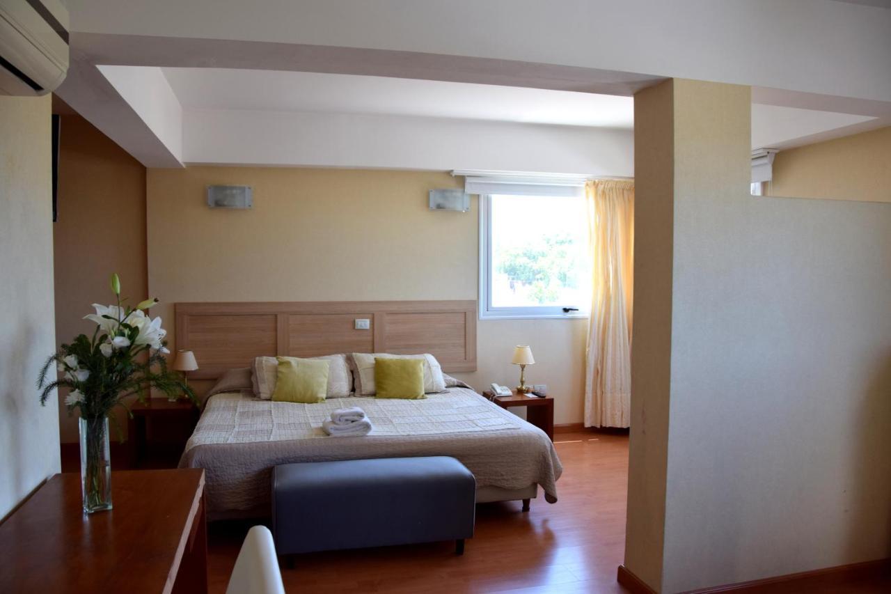 Hotel Palace Nueve de Julio